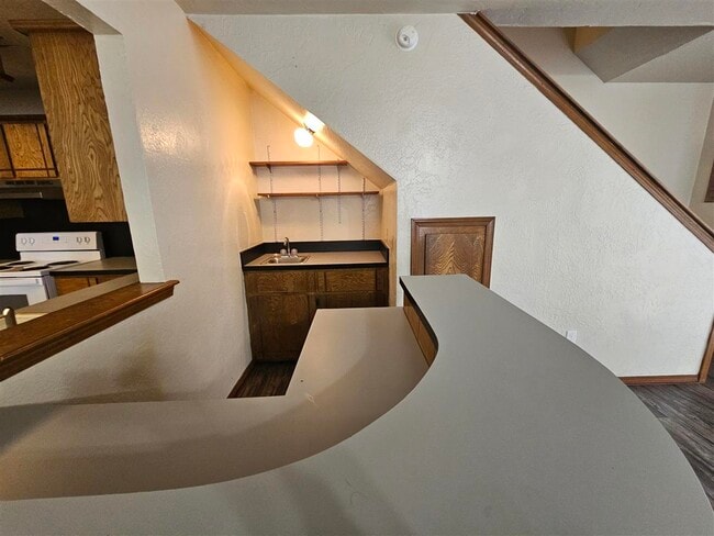 Building Photo - 4023 NW Ozmun Ave