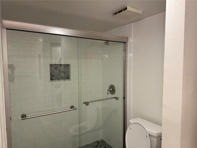 Building Photo - 5691 Ashton Lake Dr