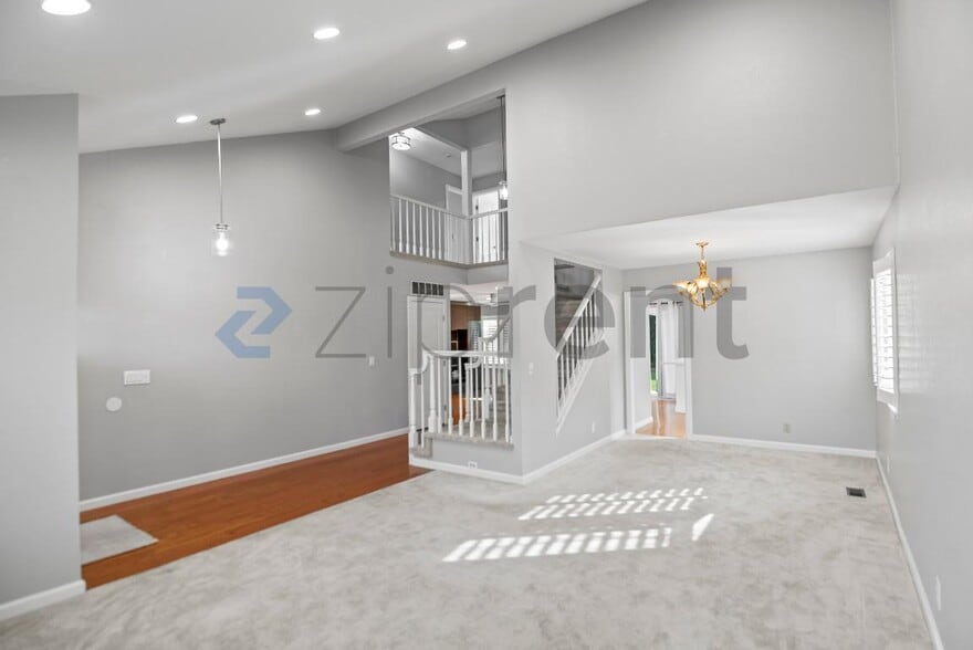 Building Photo - 1554 Gilbert Pl