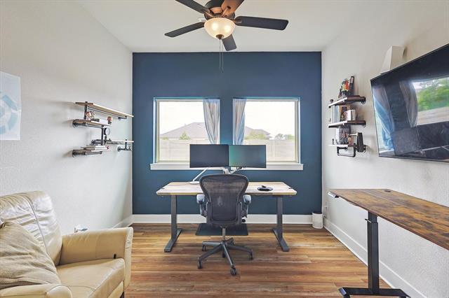 Building Photo - 1704 Terrace Way