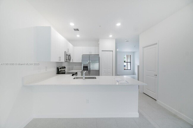 Building Photo - 207 SW 159th Ter