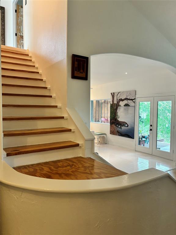 Building Photo - 338 Sailmaster St