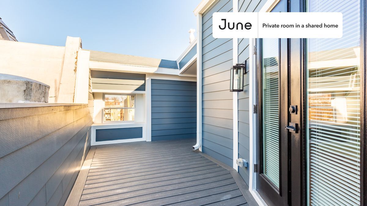 Building Photo - Room in Shared 2 bed/2.5 bath home