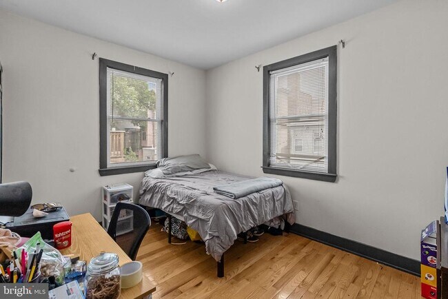 Building Photo - 1805 N 18th St