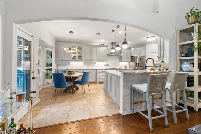 Building Photo - 5900 Cartwright Cove
