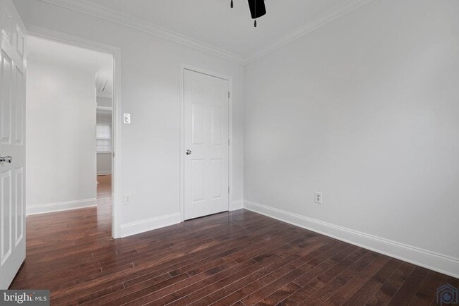 Building Photo - 1639 Hart Ct