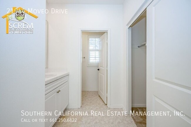 Building Photo - 21944 Moveo Dr