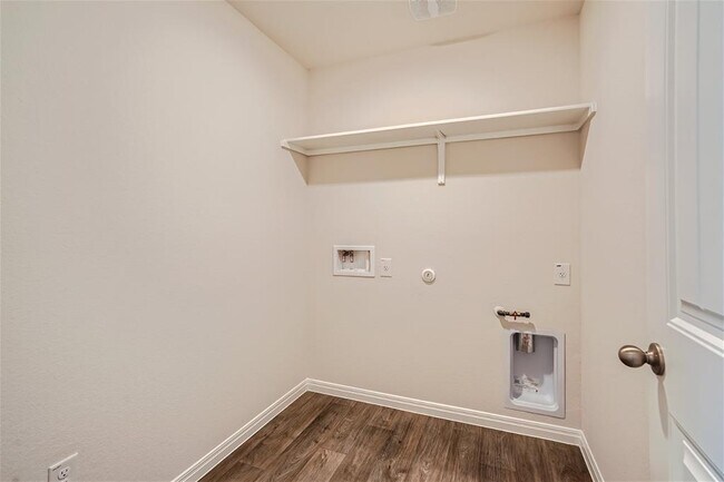 Building Photo - 117 Alamo Vine Ct
