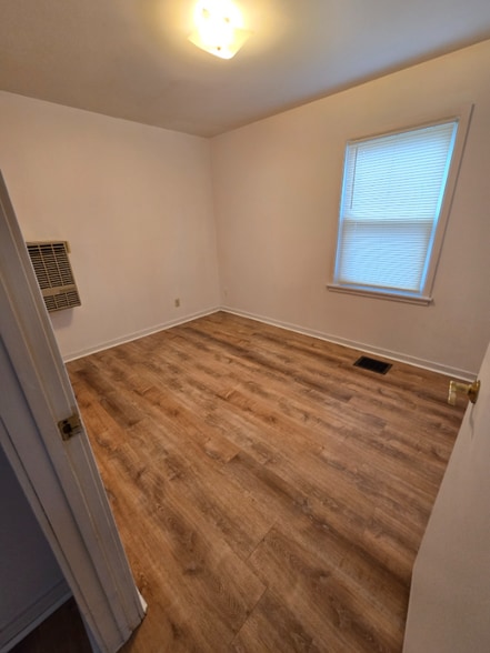 Building Photo - 46 B St