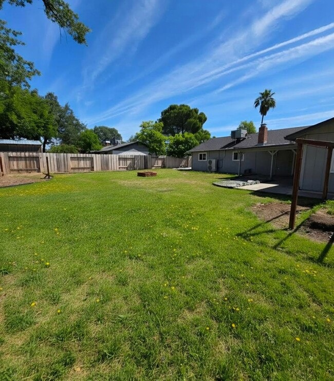 Building Photo - **$500 OFF FIRST MO RENT**4BR/3BA with PRIVATE IN-LAW SUITE / SECOND LIVING SET-UP
