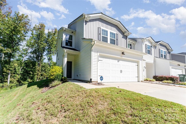 Building Photo - 2352 Belterra Dr