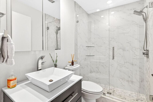 Building Photo - 14506 Clifty Ct