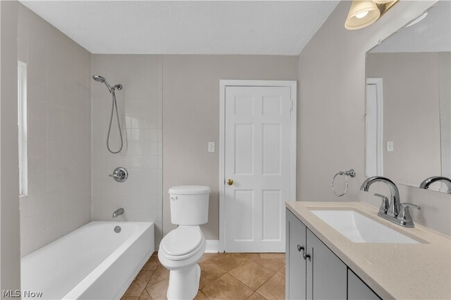 Building Photo - 3407 W 91st St