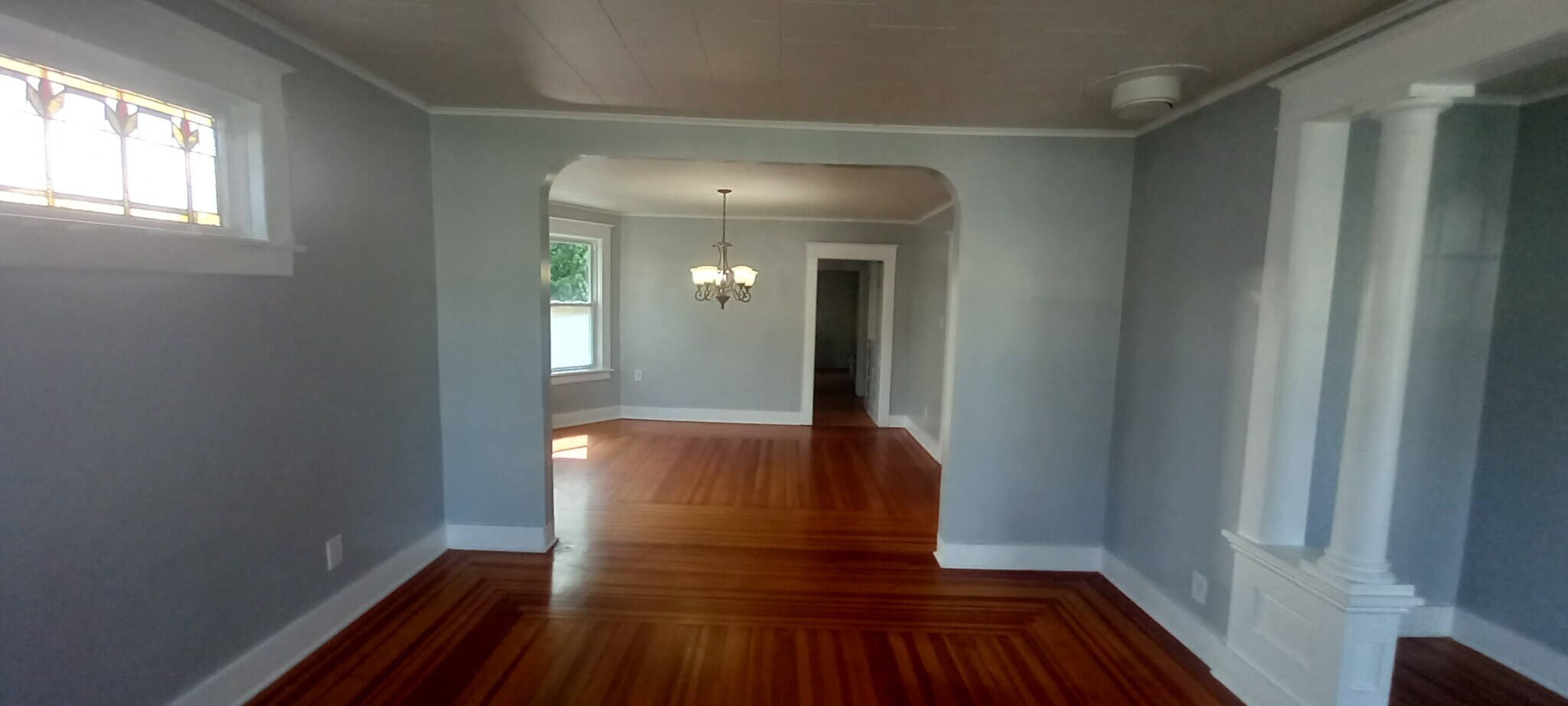 Building Photo - 824 Hampton Ave