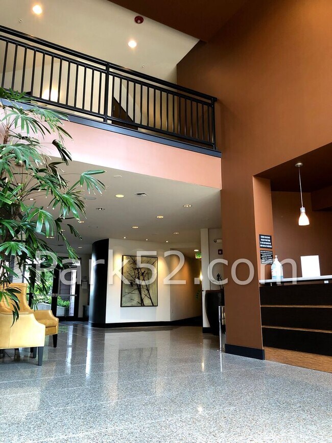 Building Photo - One Bedroom Condo in Downtown Tacoma