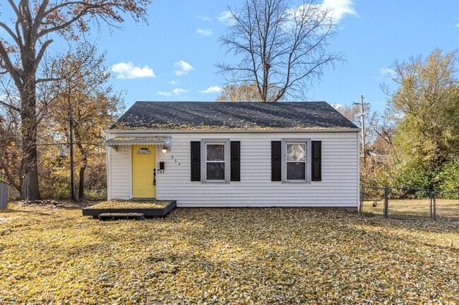 Primary Photo - 963 Collier Pl