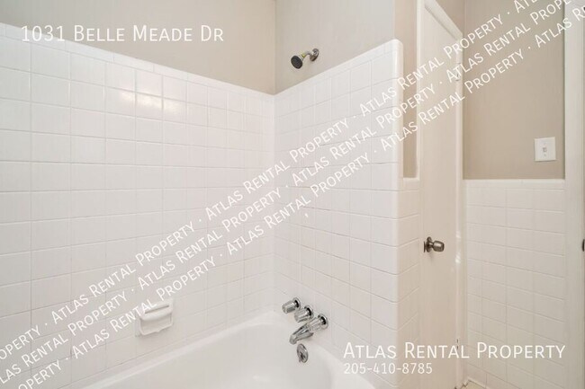 Building Photo - 1031 Belle Meade Dr