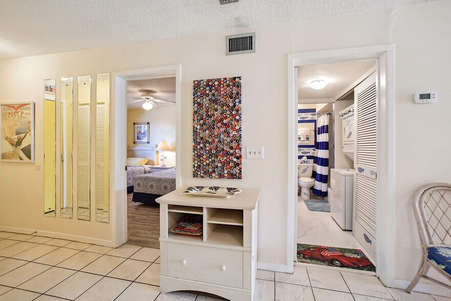Building Photo - 180 Ocean Hibiscus Dr