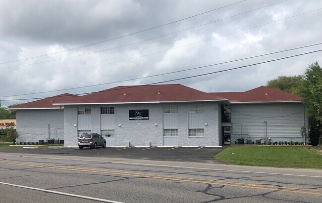 Front Parking Lot - 2200 S Gordon St