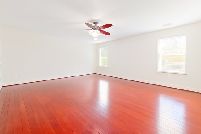 Building Photo - 3164 Lawrin Ct