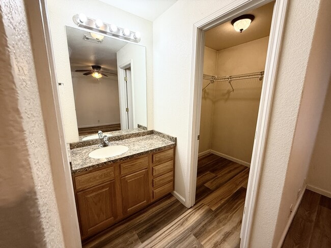 Building Photo - 3345 Malvern Rd