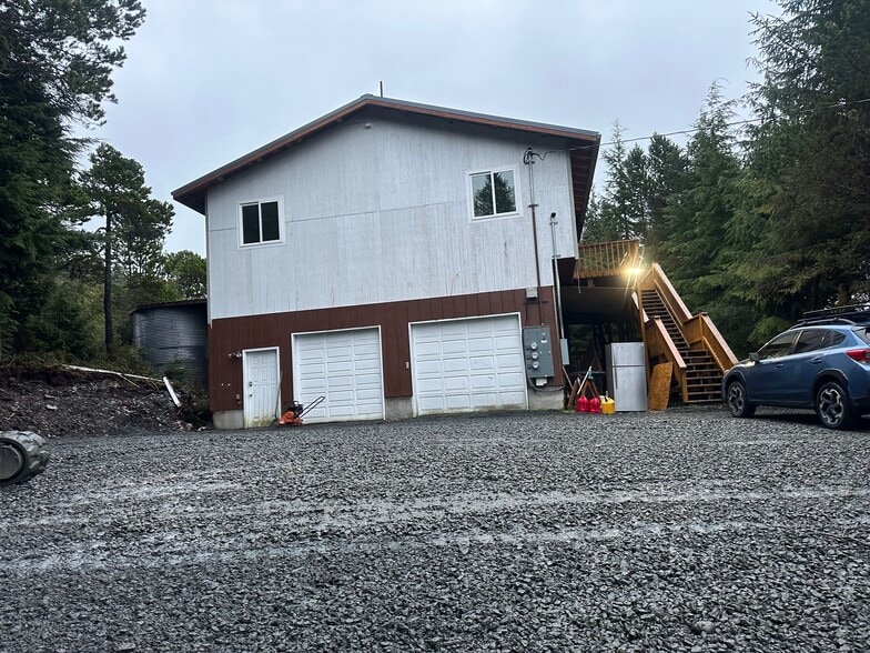 Building Photo - 63 Willow Cir