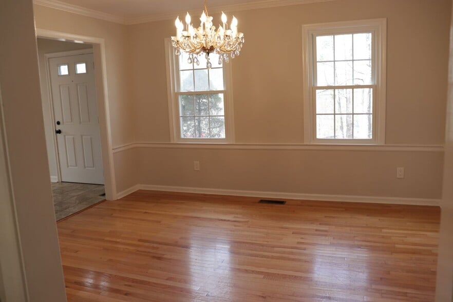 Building Photo - 35 Highpoint Rd