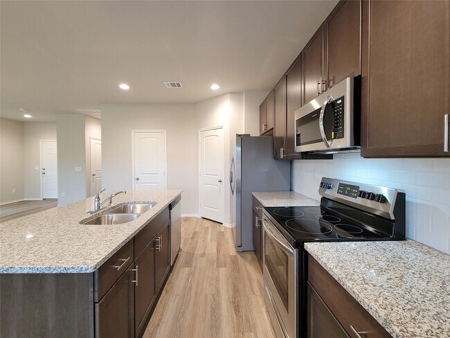Building Photo - 942 Amesbury Ct
