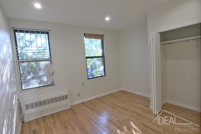 Building Photo - 229 Saint Johns Place #2DR