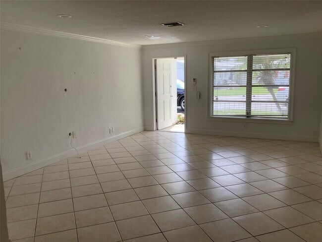 Building Photo - 4481 NW 1st Terrace