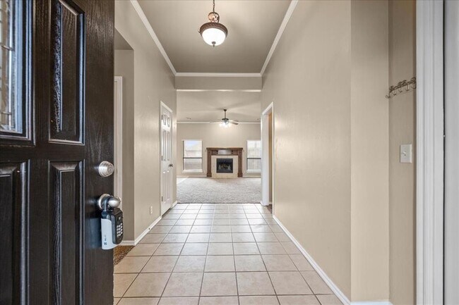 Building Photo - 17029 Woodvine Dr