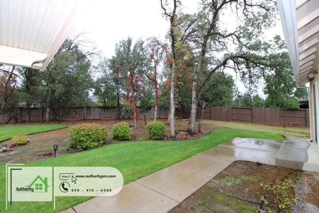 Building Photo - 3377 Heritagetown Dr