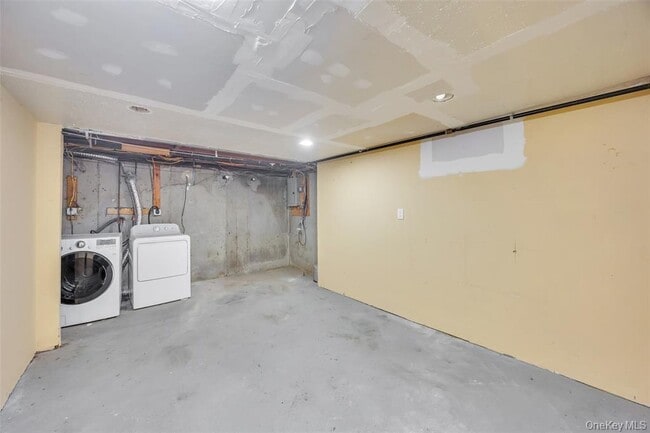 Building Photo - 821 N Jefferson Ave