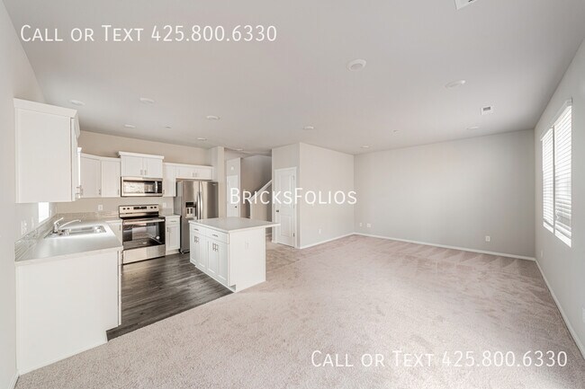 Building Photo - 4245 Pronghorn Pl