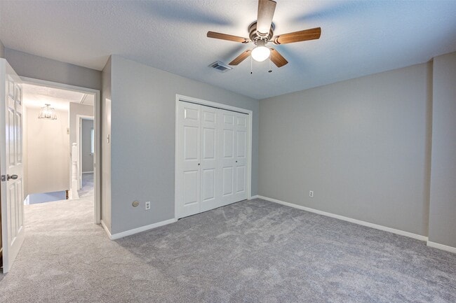 Building Photo - 3422 Mesquite Dr