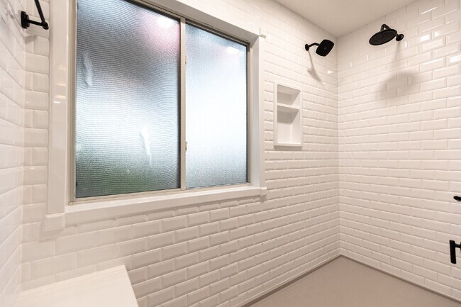 Building Photo - 11119 Rindle Ranch