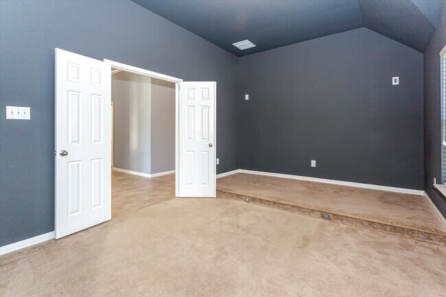 Building Photo - 14322 Baron Creek Ln