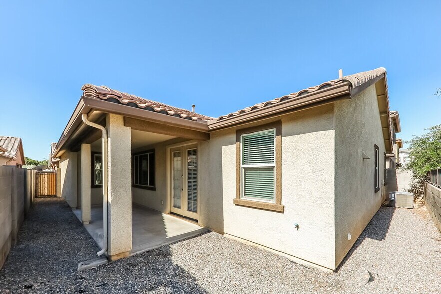 Building Photo - 1187 N 164th Ave