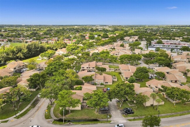 Building Photo - 5613 NW 21st St