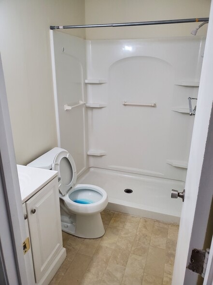 Building Photo - 15 Peach Row