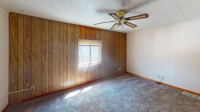 Building Photo - 312 8th St NW