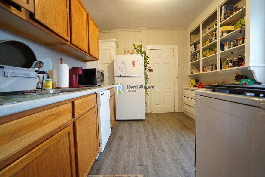 Building Photo - 15 Quint Ave