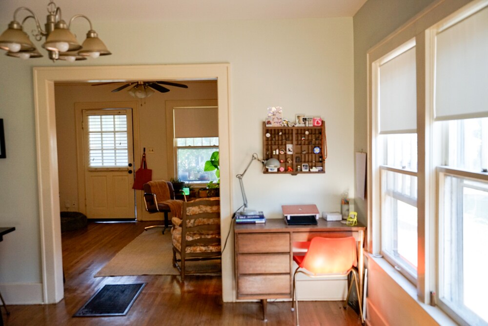 Work Space - 512 N Santa Fe Ave