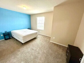 Building Photo - Furnished Private Bedroom