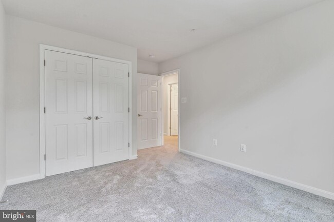 Building Photo - 41530 Fairwood Ct