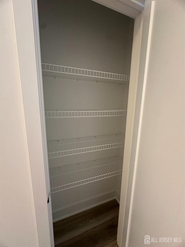 Building Photo - 10102 Donatello Dr