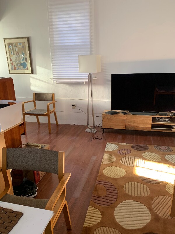 Building Photo - 2849 Broadway St