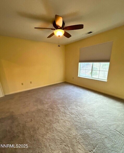 Building Photo - 6190 Carriage House Way