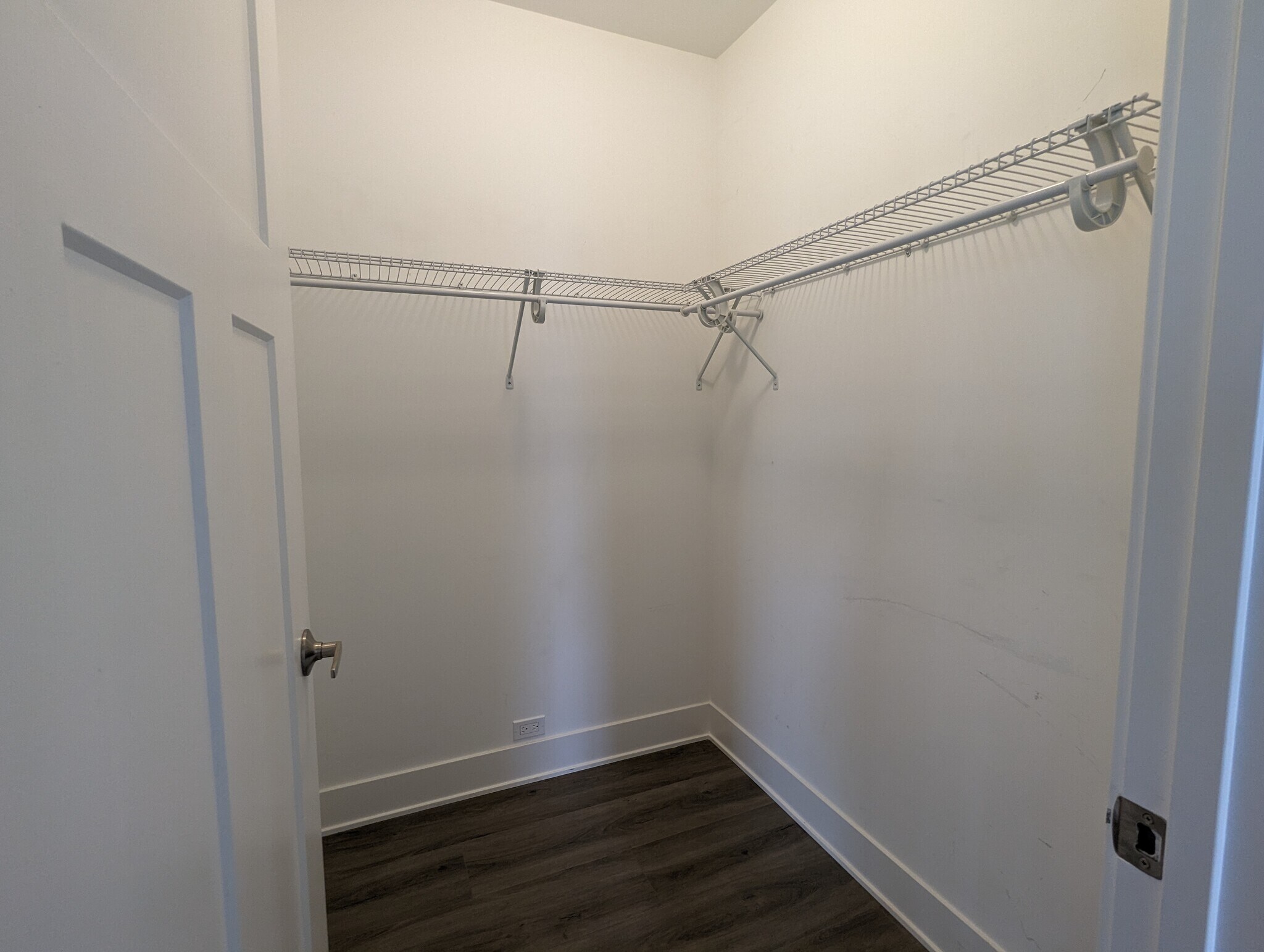 Building Photo - 730 Judson Ave