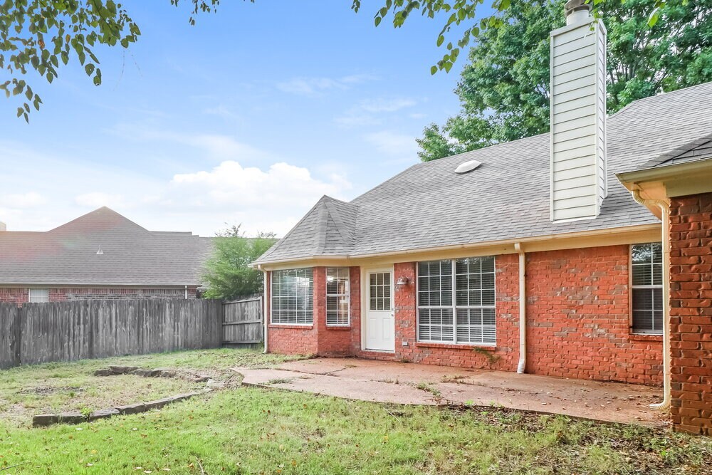 Building Photo - 1058 Green Fern Cove